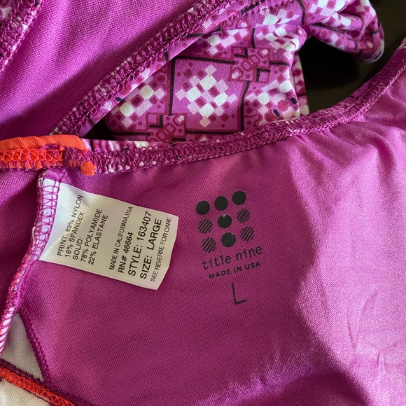 Title Nine Women’s Athletic Dress - Purple with white geometric design - size L - Picture 3 of 3